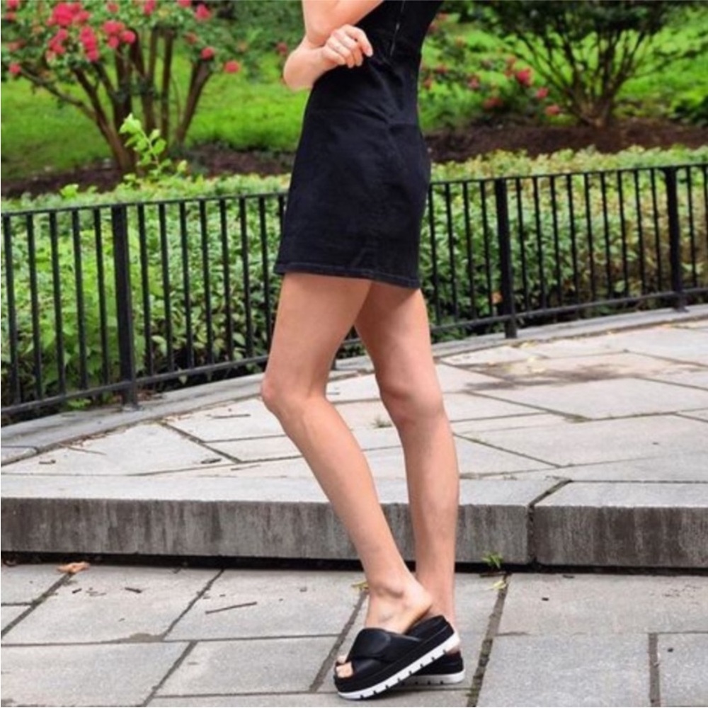 J/SLIDES NYC Bella Minimalist Black Leather Platform Sandal Adjustable Size7
